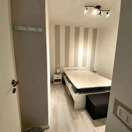 Solmare - Private Parking - Pool Apartamento Rosapineta